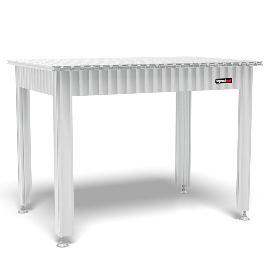 Workbench with aluminum table profiles